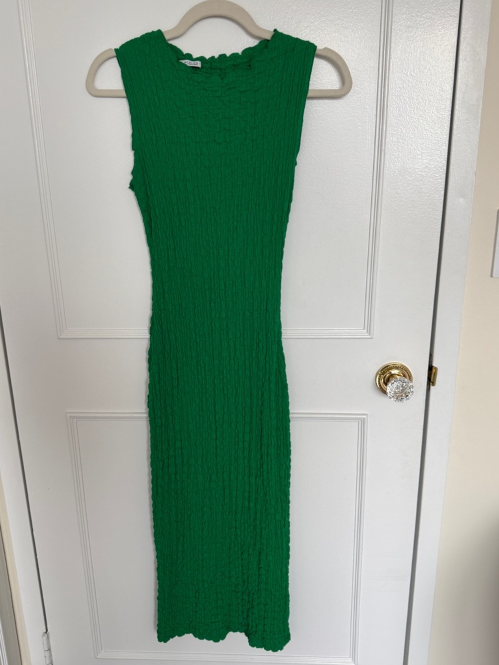 Sleeveless Textured Midi Dress in Green